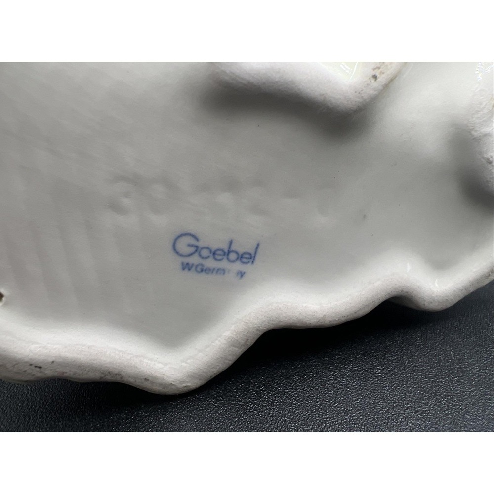 Vintage Goebel W Germany St. Bernard Puppy Dog Porcelain Figurine Excellent - Picture 5 of 5